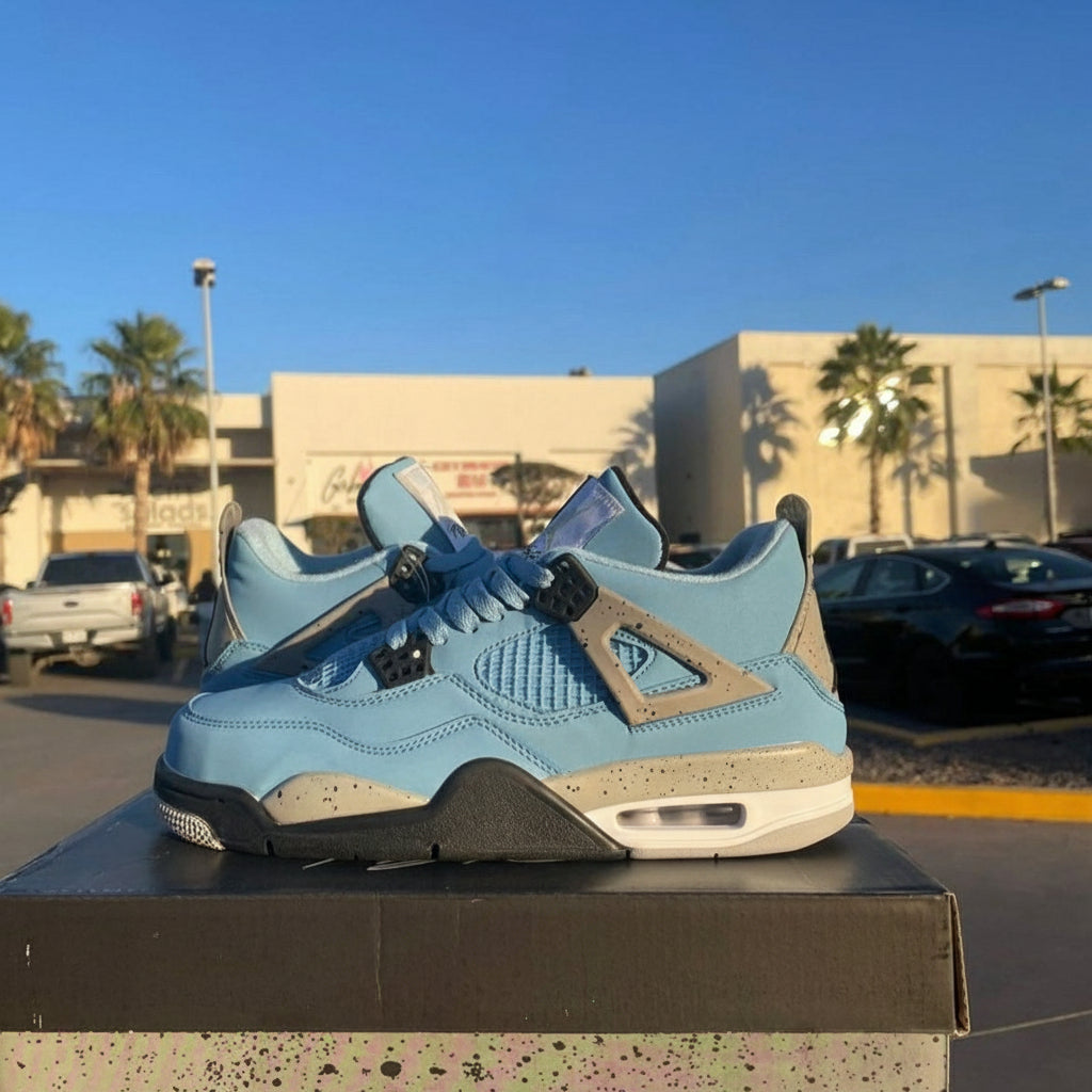 Nike Jordan 4 Retro University Blue