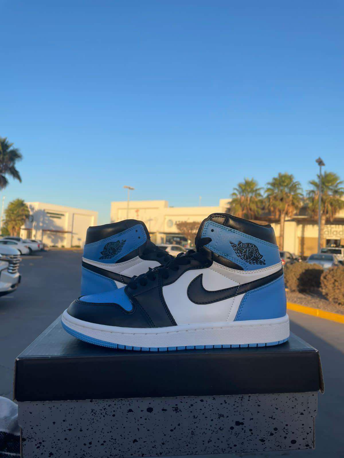 Nike Jordan 1 High OG University Blue